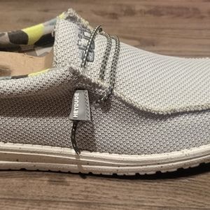 HeyDude Mens Wally Sox Fog Size 8